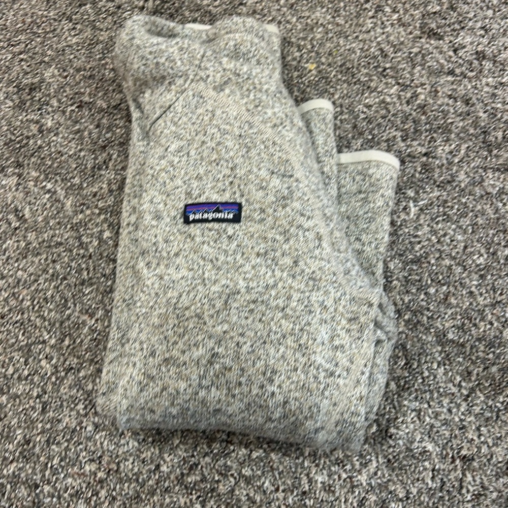 Patagonia Heathered Gray Fleece